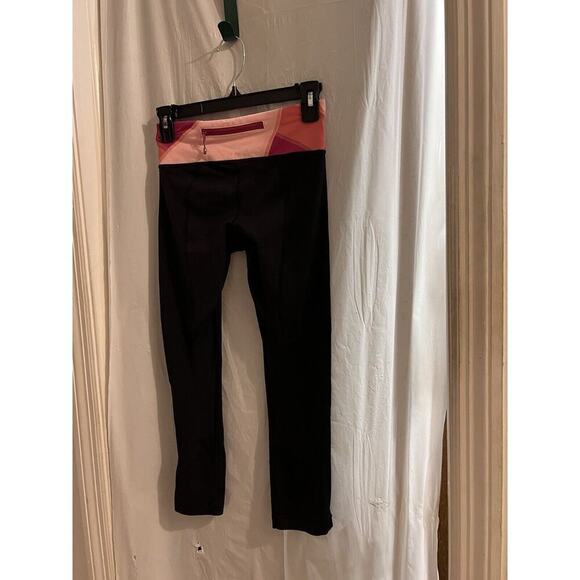 Lululemon Black Pink Inspire Crop Leggings Size 2 - Picture 6 of 7
